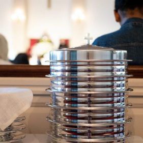 Communion dishes