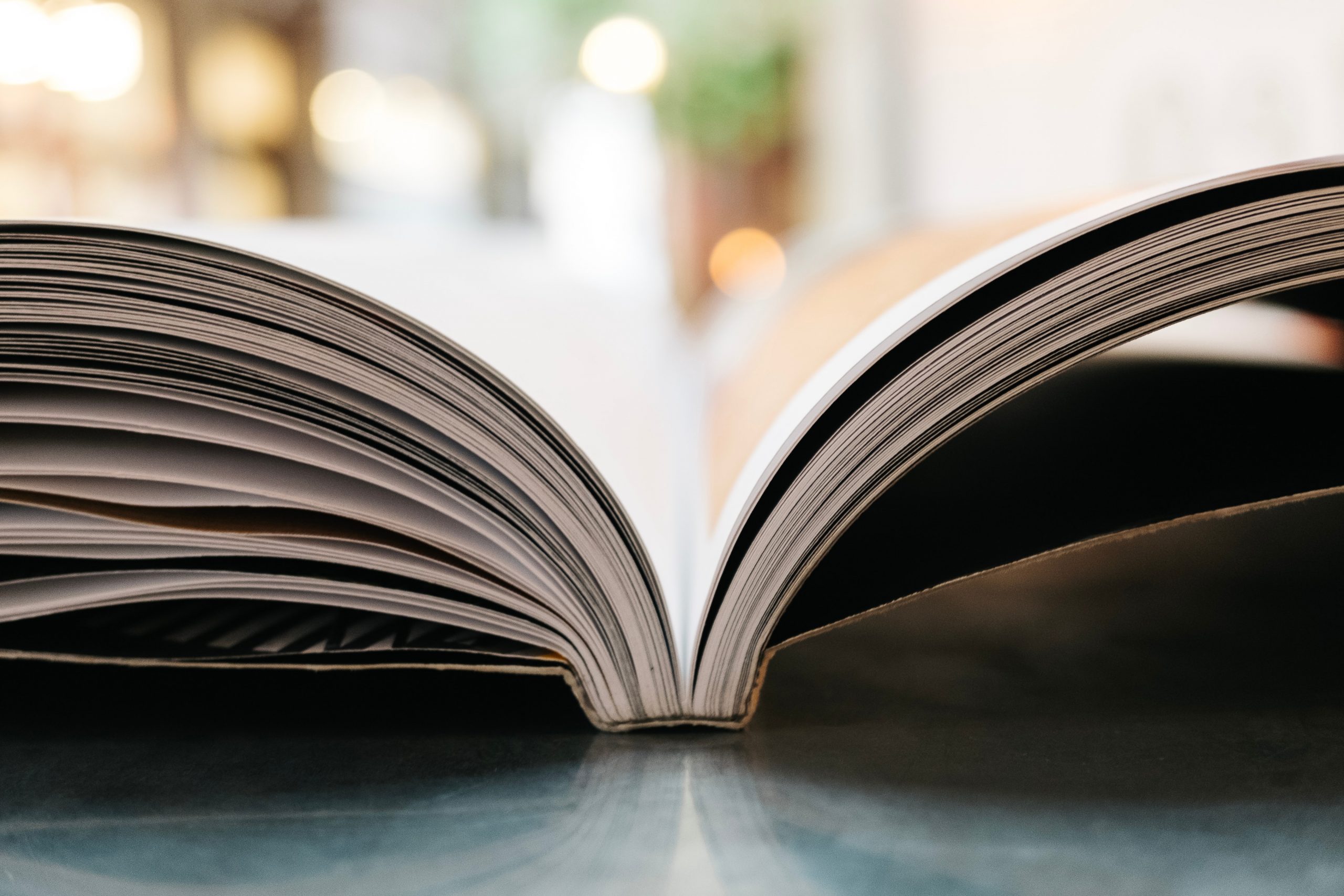 book jonas-jacobsson-0FRJ2SCuY4k-unsplash open book