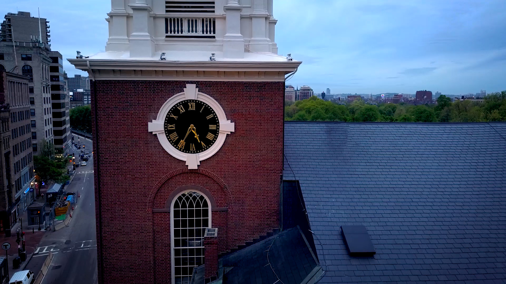 PSC clock frame 3 A close up of Jesus washing Peter's feet, with the words "Maundy Thursday" overlaid.